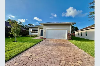 675 NE Moss Rose Place, Port Saint Lucie, FL 34983 - Photo 2