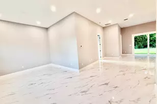 675 NE Moss Rose Pl, Port Saint Lucie, FL 34983 - Photo 22