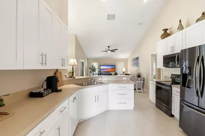 16431 N 77th Trail N #16431, Palm Beach Gardens, FL 33418 - Photo 14