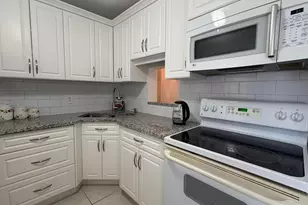 108 NE 20th Ave NE, Boynton Beach, FL 33435 - Photo 4