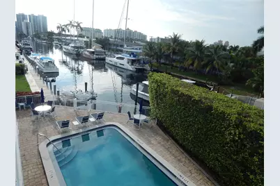 3220 Bayview Drive #314, Fort Lauderdale, FL 33306 - Photo 2