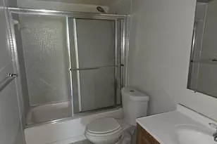 1800 N Lauderdale Ave, North Lauderdale, FL 33068 - Photo 8