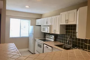 139 Sparrow Dr, Royal Palm Beach, FL 33411 - Photo 4