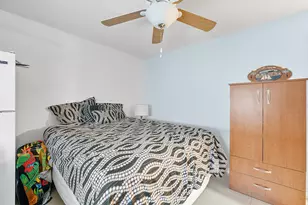 219 NE 14th Ave, Hallandale Beach, FL 33009 - Photo 12