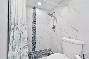 219 NE 14th Ave, Hallandale Beach, FL 33009 - Photo 10