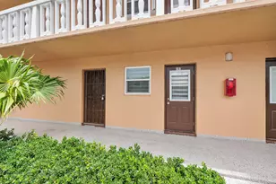 219 NE 14th Ave, Hallandale Beach, FL 33009 - Photo 18