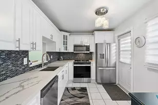 219 NE 14th Ave, Hallandale Beach, FL 33009 - Photo 6