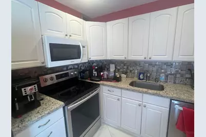 526 Normandy K, Delray Beach, FL 33484 - Photo 4