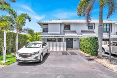 611 NE 12th Terrace #1, Boynton Beach, FL 33435 - Photo 2