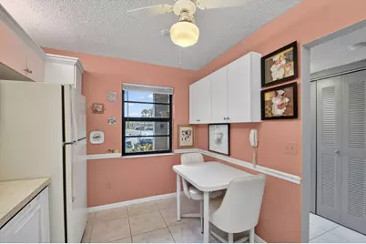 145 Lake Nancy Lane #128, West Palm Beach, FL 33411 - Photo 8