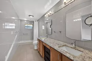 17137 Waterbend Dr, Jupiter, FL 33477 - Photo 24
