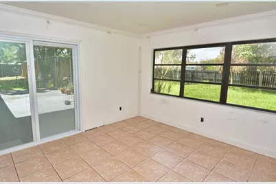 2117 SE East Dunbrooke Circle, Port Saint Lucie, FL 34952 - Photo 26