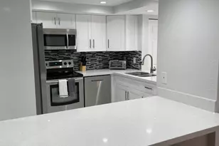1660 12 Oaks Way, North Palm Beach, FL 33408 - Photo 4