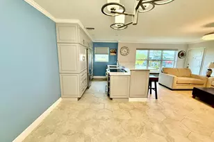 916 Savannas Point Dr, Fort Pierce, FL 34982 - Photo 8