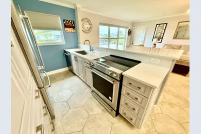 916 Savannas Point Drive #E, Fort Pierce, FL 34982 - Photo 6