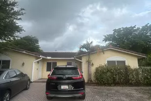 8362 NW 23rd Manor, Coral Springs, FL 33065 - Photo 2