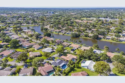 8555 SW 1st Place, Coral Springs, FL 33071 - Photo 30