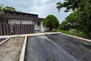 3831 SW 69th Ave, Miramar, FL 33023 - Photo 2
