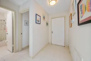 22 Ridge Pointe Dr, Boynton Beach, FL 33435 - Photo 2