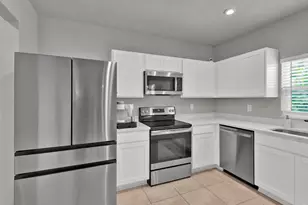 102 Pummelo Pl, Fort Pierce, FL 34981 - Photo 6