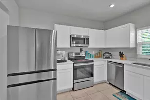 102 Pummelo Pl, Fort Pierce, FL 34981 - Photo 6