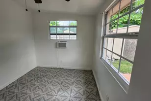 43 SW 11th St, Dania Beach, FL 33004 - Photo 8