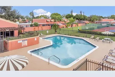 1490 Laguna Lane, Pembroke Pines, FL 33026 - Photo 20