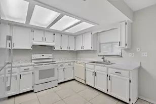 941 SE Atlantus Ave, Port Saint Lucie, FL 34983 - Photo 14