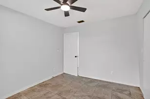 941 SE Atlantus Ave, Port Saint Lucie, FL 34983 - Photo 58
