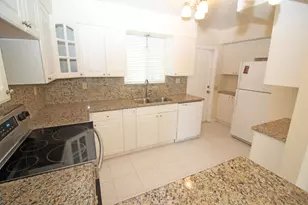 4454 W Tradewinds Ave W, Lauderdale by the Sea, FL 33308 - Photo 6