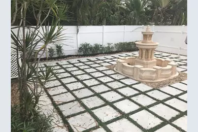 415 NE 8th Avenue, Fort Lauderdale, FL 33301 - Photo 12