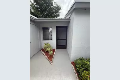 18528 Hidden Way, Boca Raton, FL 33496 - Photo 2