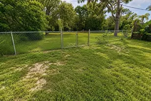 6518 SE Held Ct, Stuart, FL 34997 - Photo 22