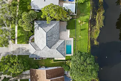 18169 Lake Bend Drive, Jupiter, FL 33458 - Photo 2