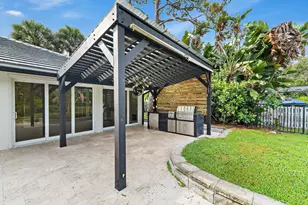 18169 Lake Bend Dr, Jupiter, FL 33458 - Photo 38