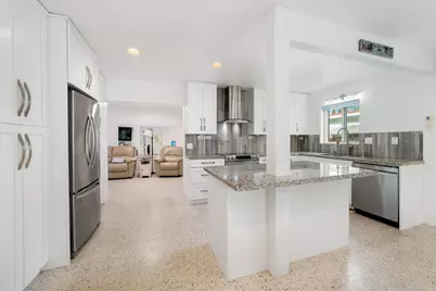 245 SW 5th Street, Dania Beach, FL 33004 - Photo 12