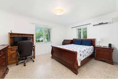 245 SW 5th Street, Dania Beach, FL 33004 - Photo 16