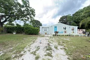 1185 Alto Rd, Lake Worth, FL 33462 - Photo 1