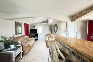 1185 Alto Rd, Lake Worth, FL 33462 - Photo 2