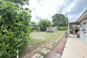 1185 Alto Rd, Lake Worth, FL 33462 - Photo 12