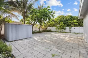 1561 NW 7th Ln, Pompano Beach, FL 33060 - Photo 24