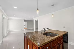 4610 Pine Tree Dr, Delray Beach, FL 33445 - Photo 12