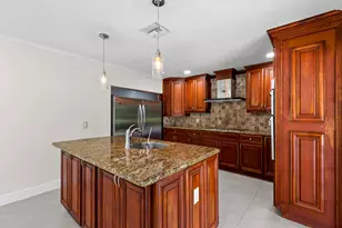 4610 Pine Tree Dr, Delray Beach, FL 33445 - Photo 10