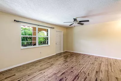 2600 S Kanner Highway #T9, Stuart, FL 34994 - Photo 6