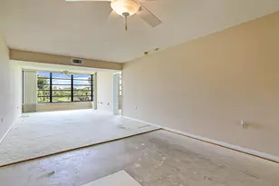 3526 Whitehall Dr, West Palm Beach, FL 33401 - Photo 8