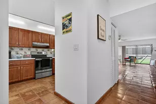 172 W Laurel Dr, Margate, FL 33063 - Photo 4