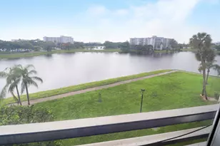 3095 N Course Dr, Pompano Beach, FL 33069 - Photo 2