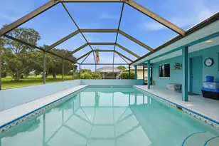 2773 SE Pine Valley St, Port Saint Lucie, FL 34952 - Photo 4