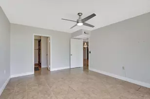 2741 Village Blvd, West Palm Beach, FL 33409 - Photo 12