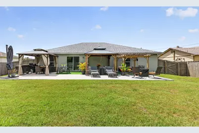 473 SE Streamlet Avenue, Port Saint Lucie, FL 34983 - Photo 2